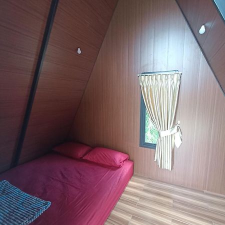 Hotel Wawowow Tomohon Esterno foto