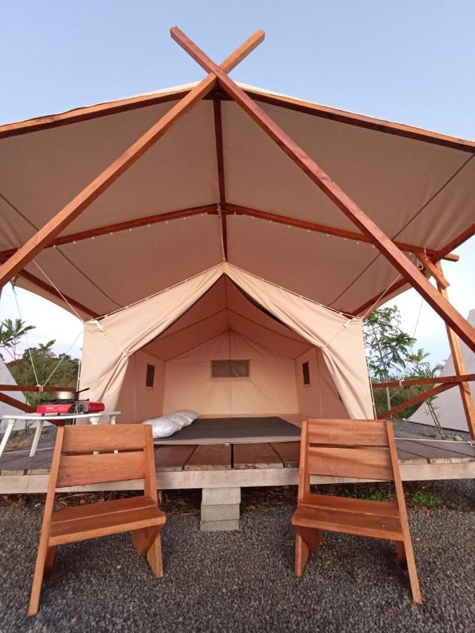 Hotel Wawowow Tomohon Esterno foto